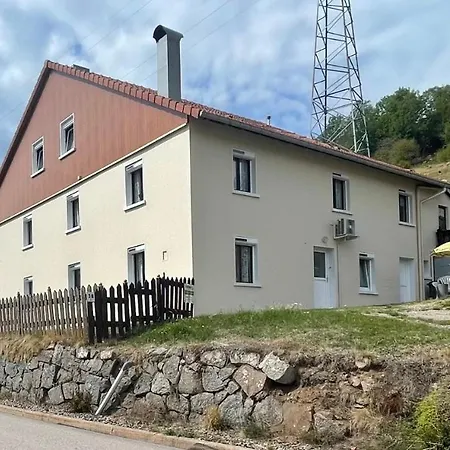 La Maisonnee Heureuse - Vue Montagne Vakantiehuis *