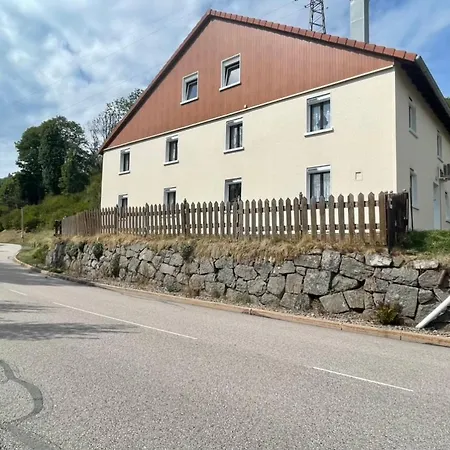 La Maisonnee Heureuse - Vue Montagne Vakantiehuis *